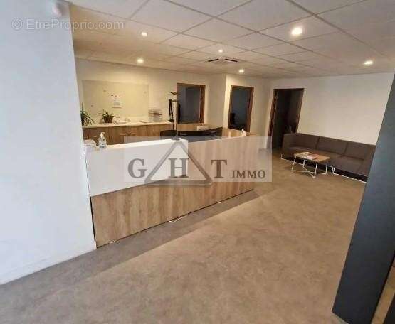 Commerce à FONTENAY-SOUS-BOIS