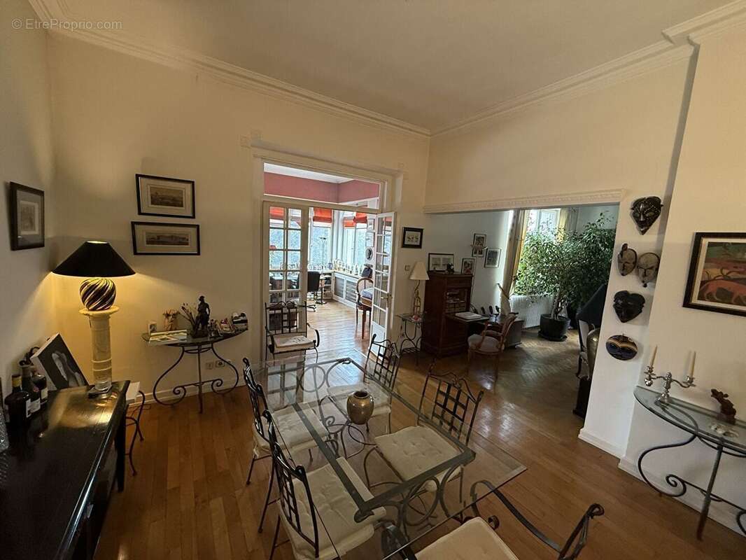 Appartement D'exception 250m² Quartier Tribunal - photo 5
