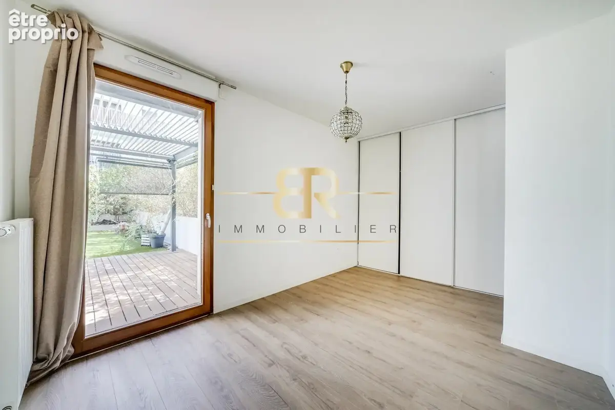 Ivry-sur-seine   aux portes de paris   3 pièces   deux chambres   terrasse-jardin de 86 m2   parking - photo 9