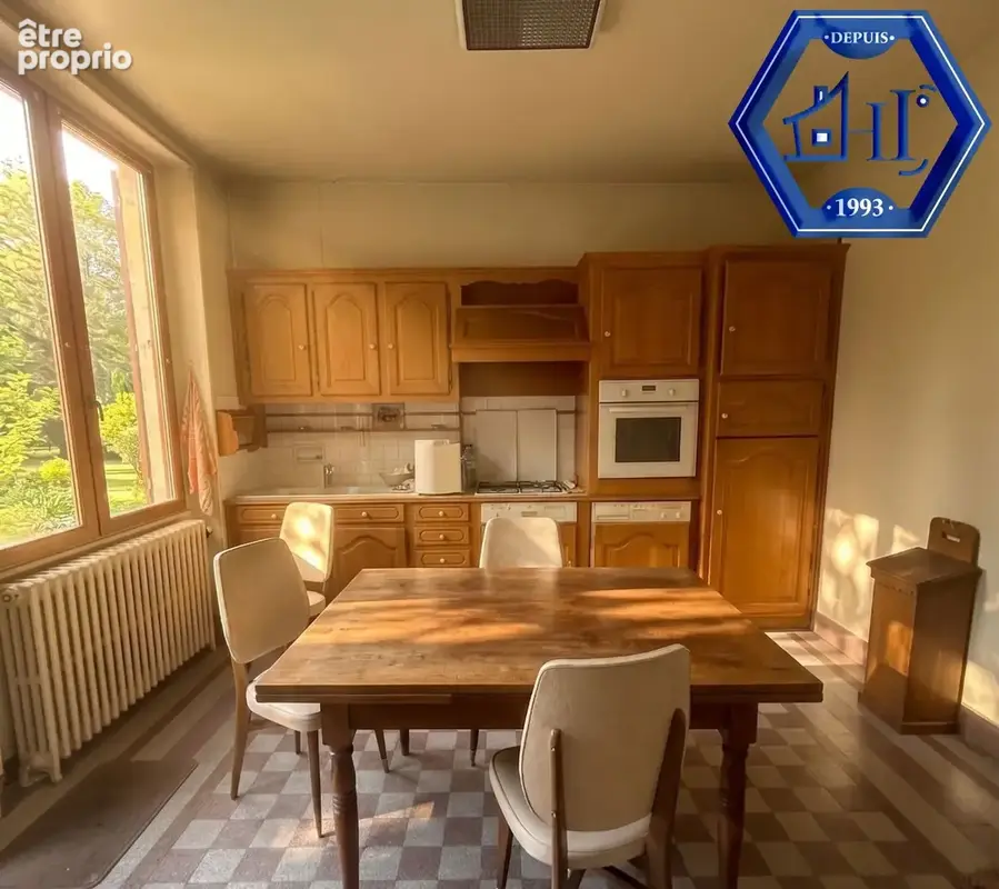 Maison centre village - photo 9