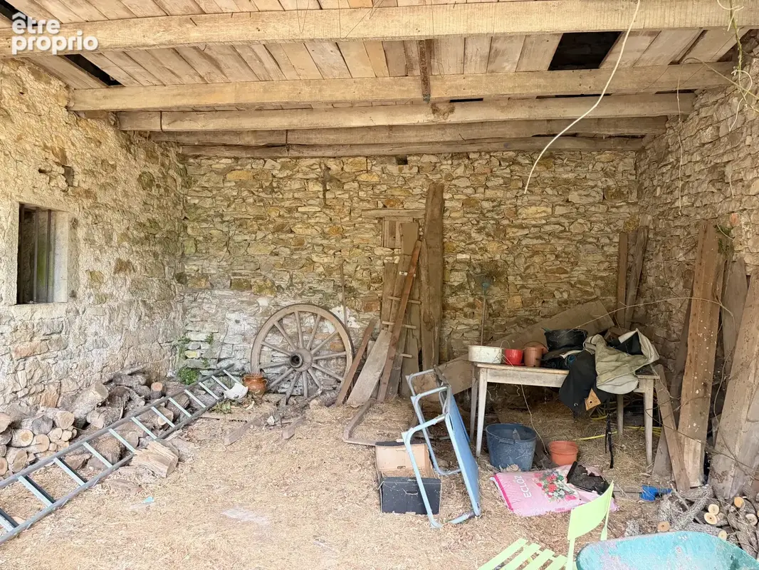 Maison T3 avec grange et hangar - photo 9