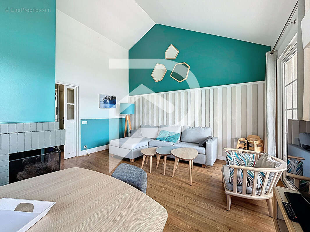 Maison à CHAMOUILLE