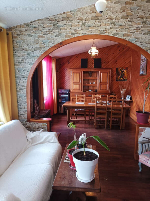 Maison à FUMEL