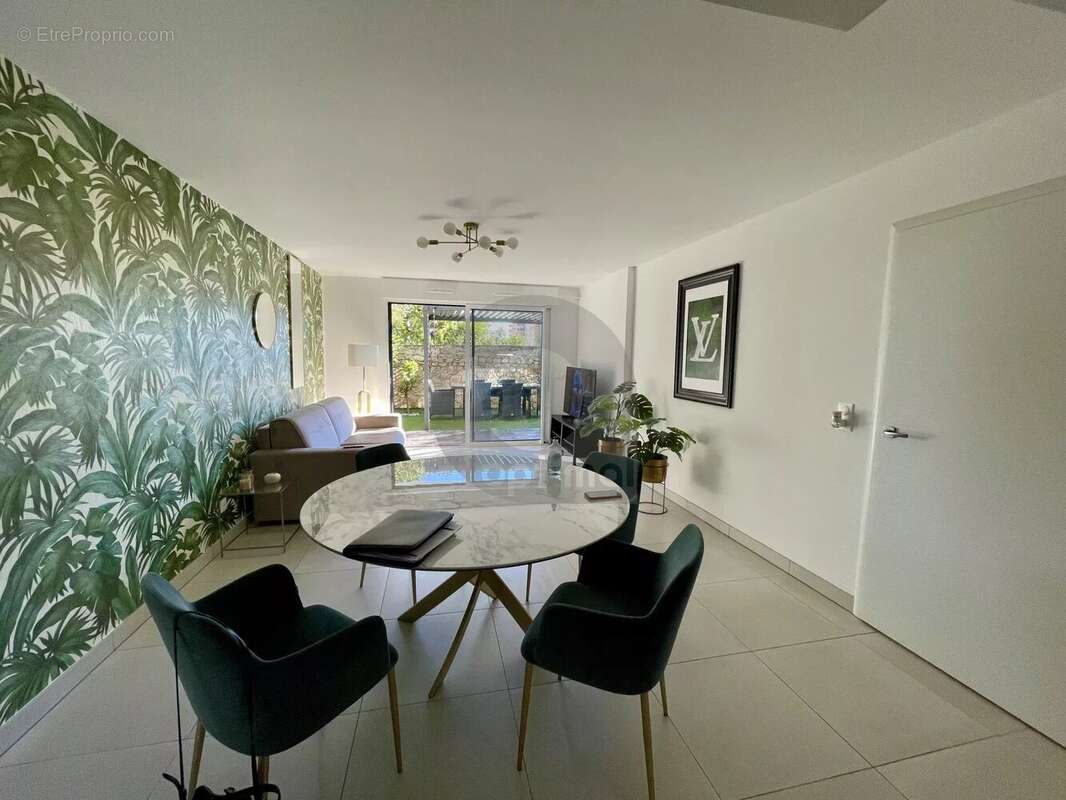Appartement à BEAUSOLEIL