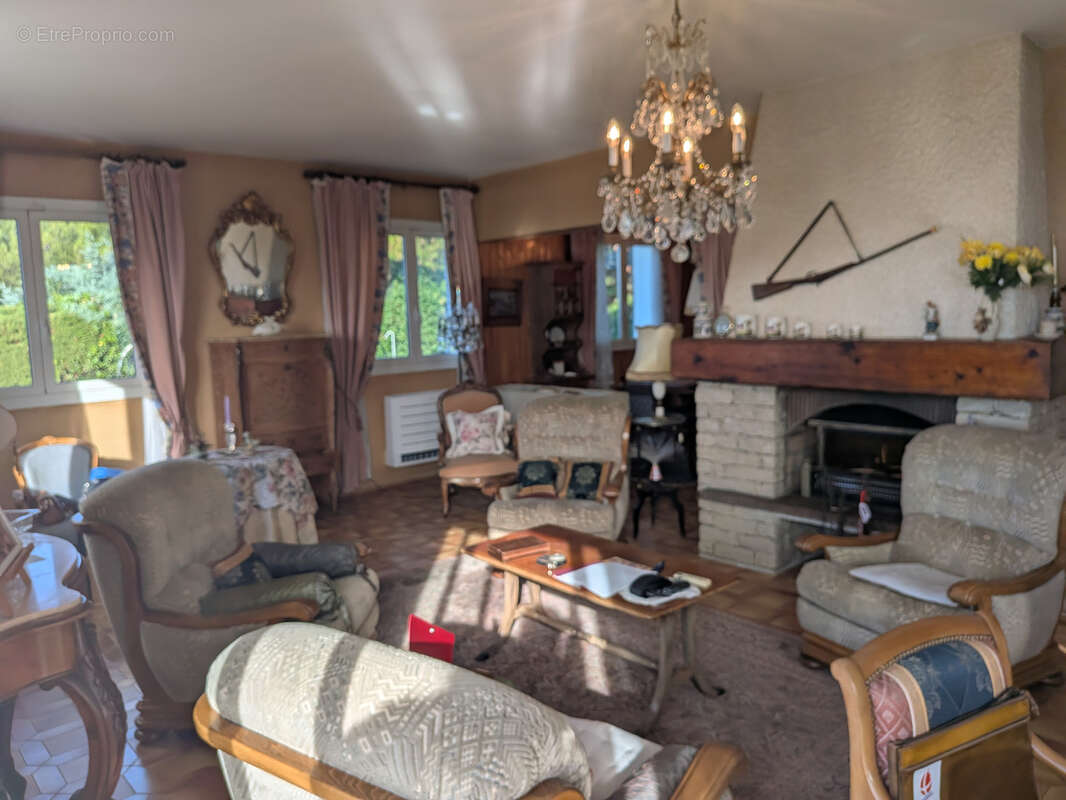 Maison à LA VALETTE-DU-VAR