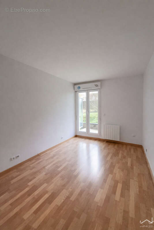 T3 63 m2 · 2 terrasses, box & parking · résidence de standing · DPE C - photo 6