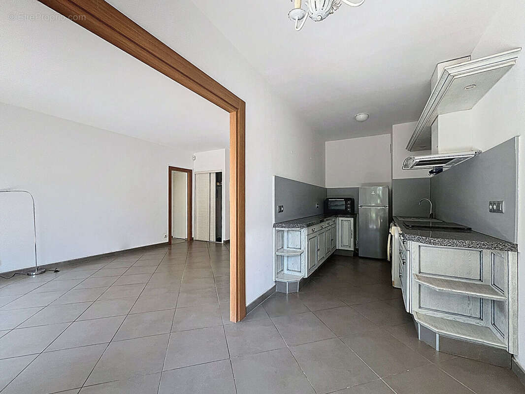 Appartement à MARSEILLE-12E