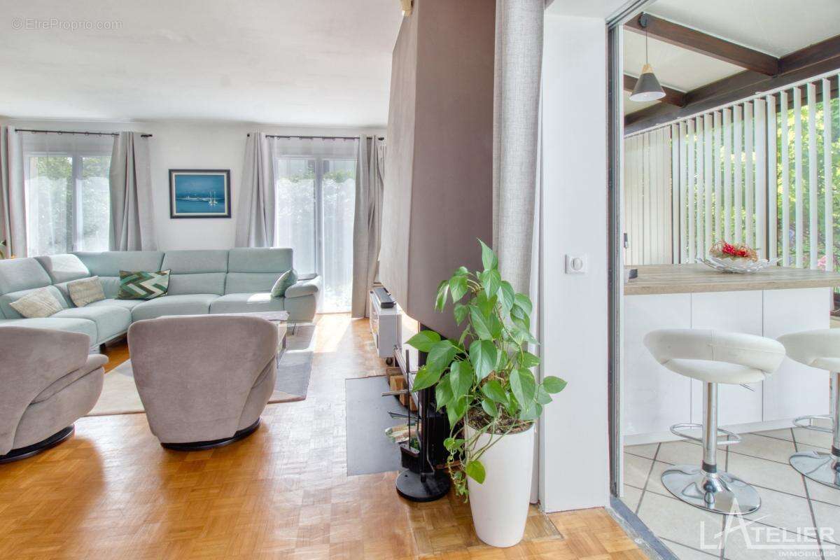 Maison à PLAISIR