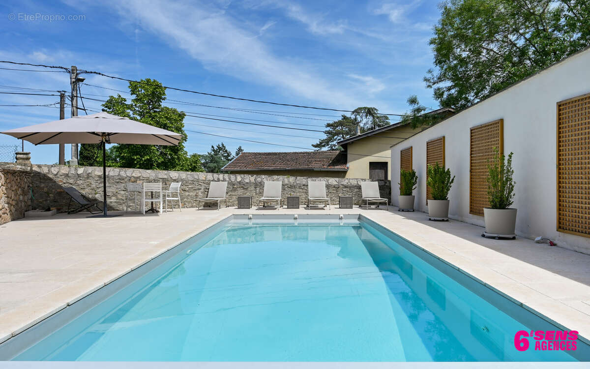 Maison à CHAPONOST