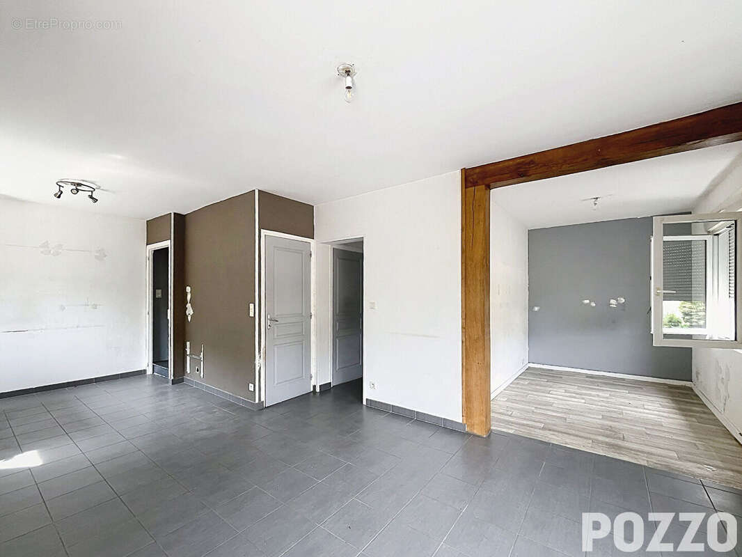 A vendre maison de bourg de 4 pieces (79m²) a la graverie (14) - photo 2