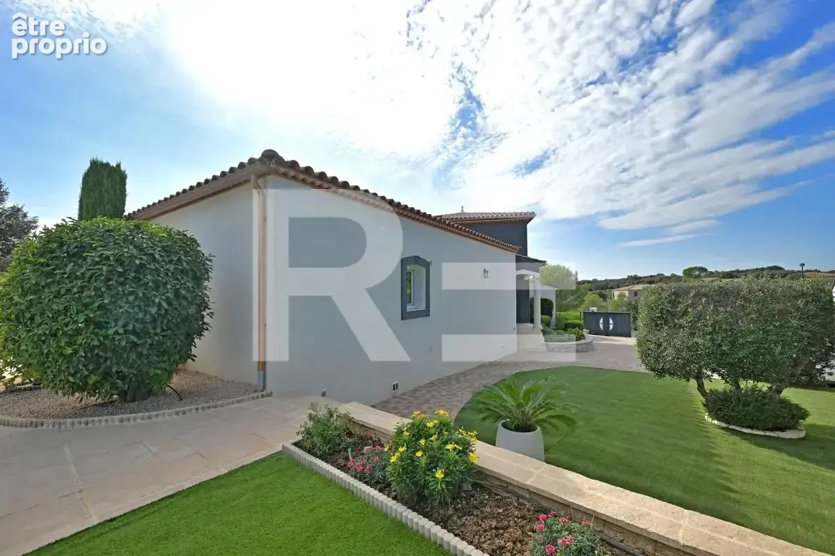 Poulx (30320) belle villa familiale de type bastide avec garage et piscine - photo 2