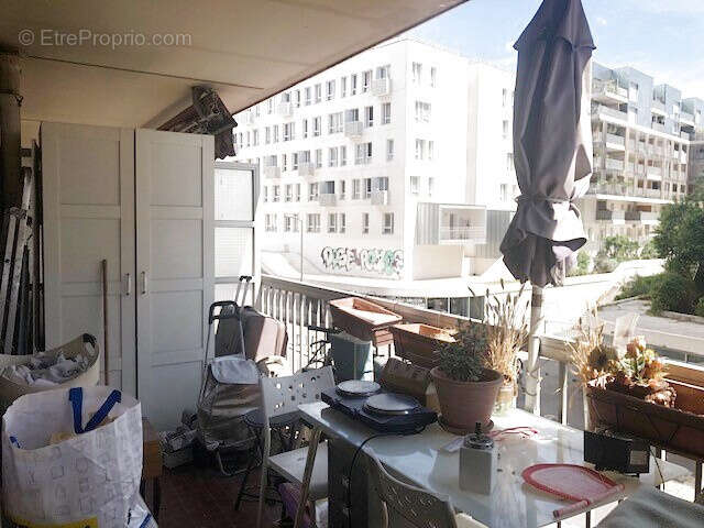 Appartement à MARSEILLE-1E