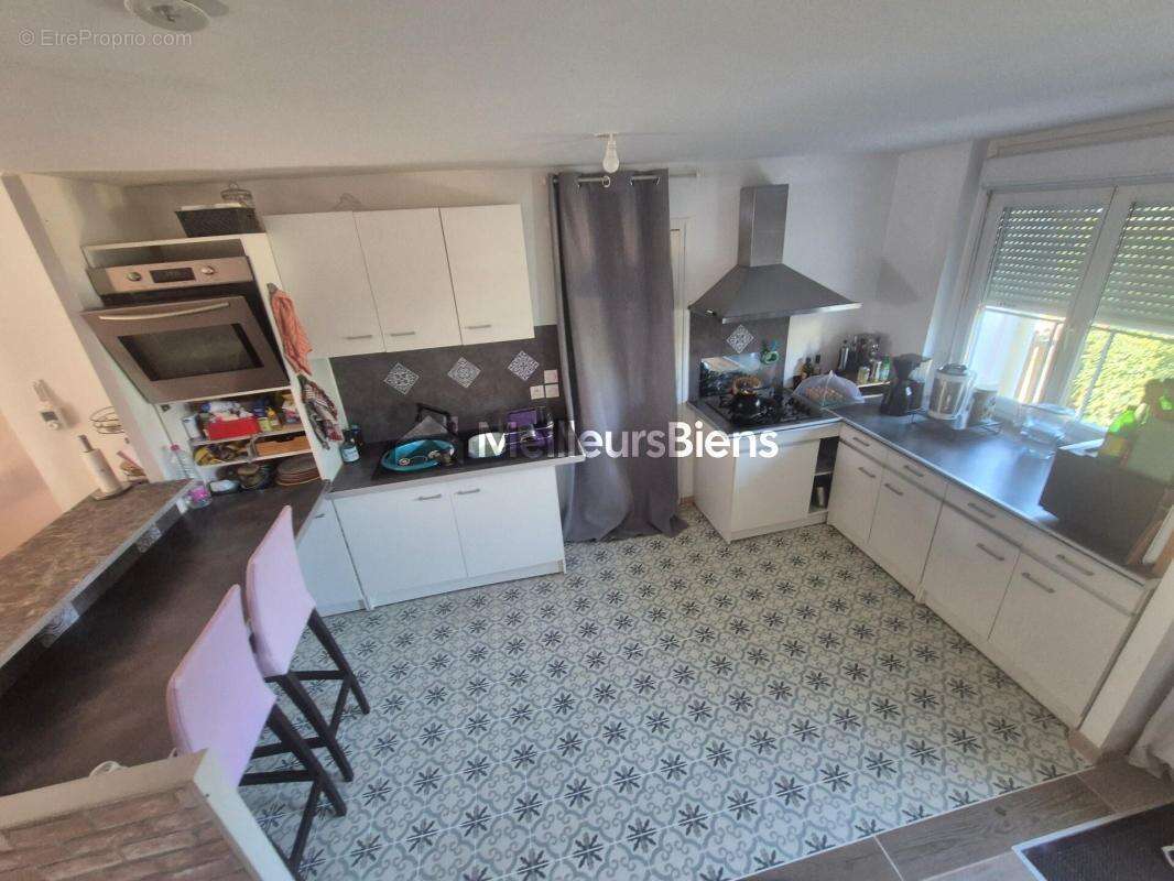Maison mitoyenne de 80m², 4 pièces, 2 chambres sur un terrain de 354m² - photo 3