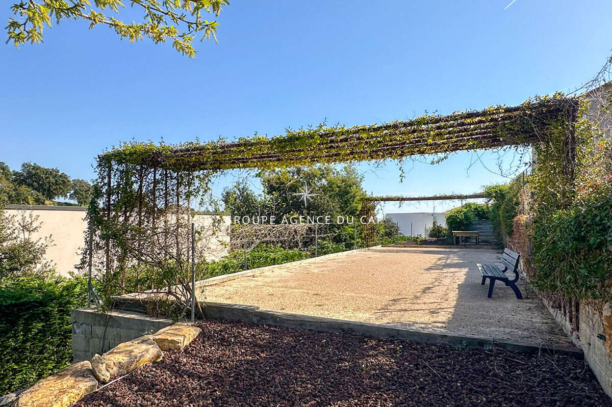 Maison à LES ISSAMBRES