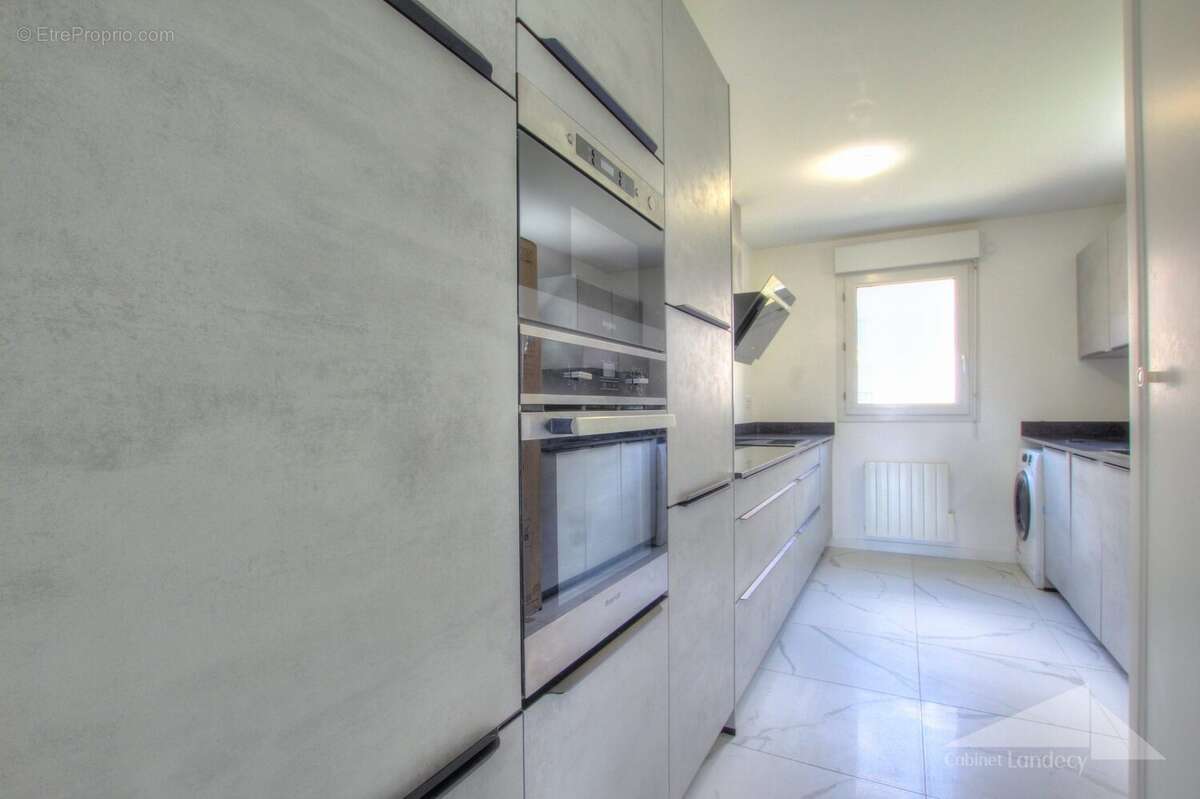 Appartement à THOIRY