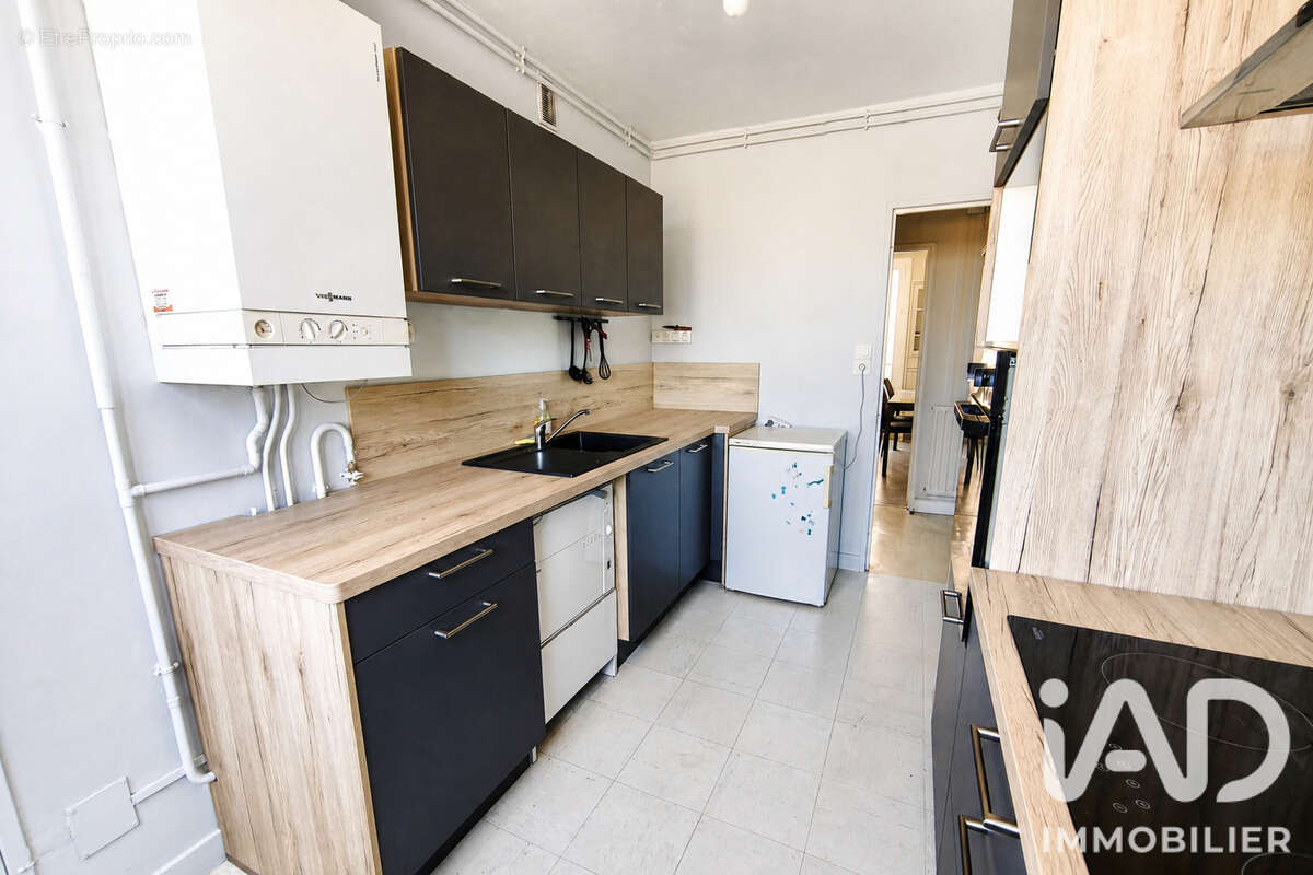 Appartement 60 m² à Laval  - photo 2