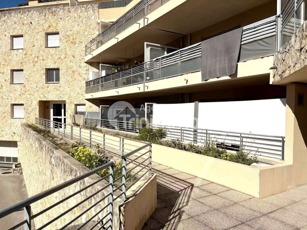 Appartement à SAINT-ANDRE-DE-LA-ROCHE