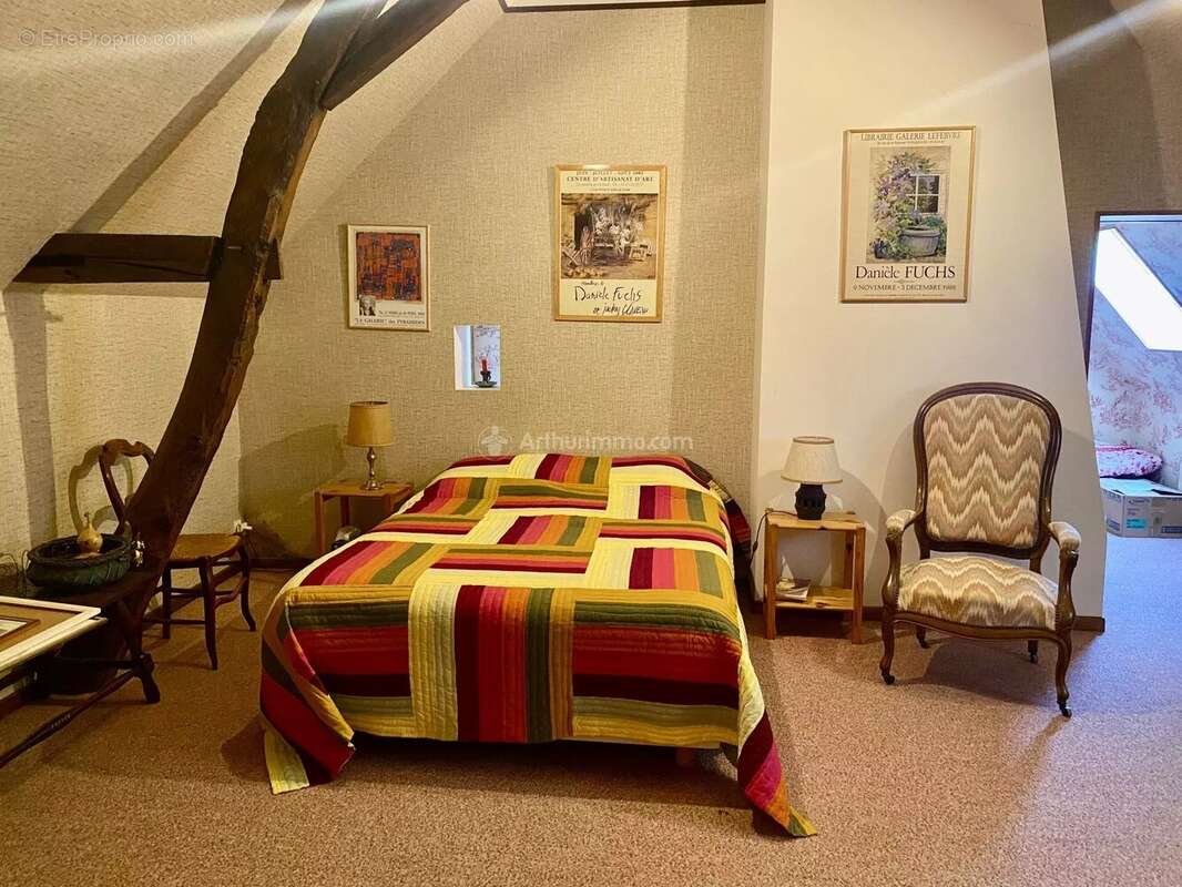 Maison à LA CHARTRE-SUR-LE-LOIR