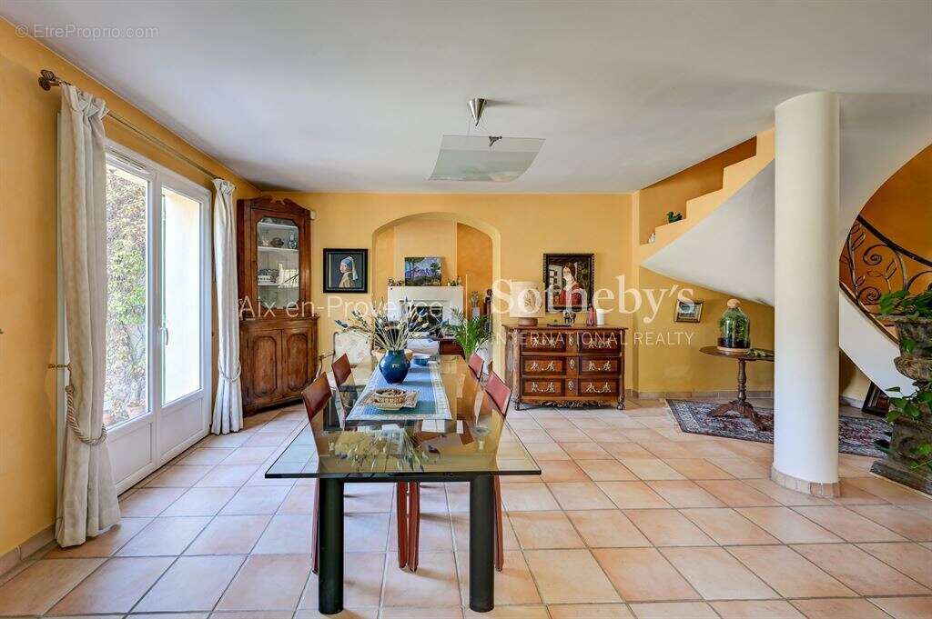 Maison à AIX-EN-PROVENCE