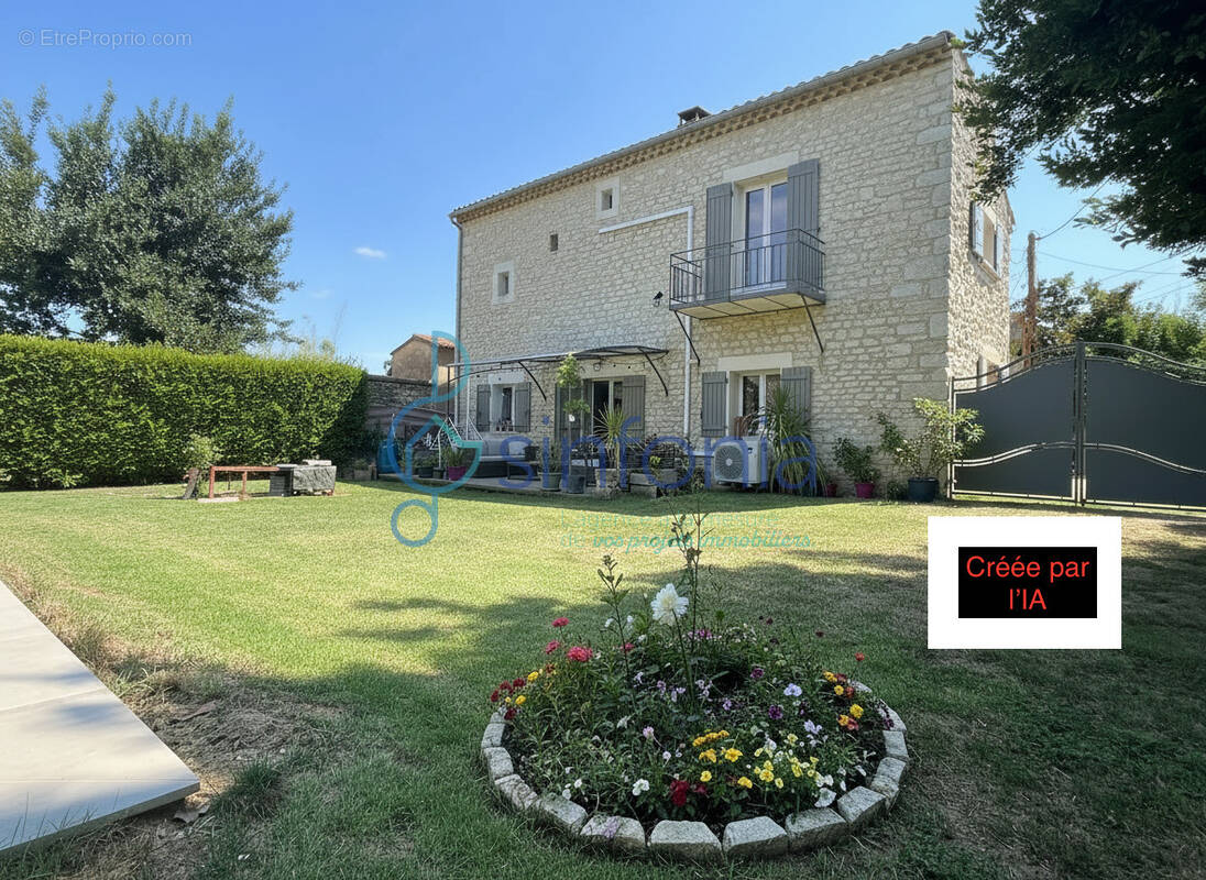 Maison à MOUSSAC
