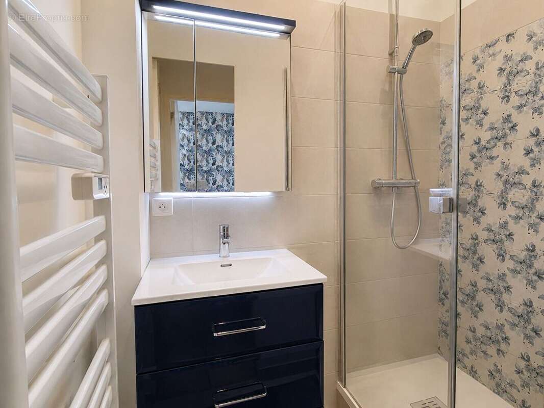 Charmant appartement T3 à 300 mètre de la plage du Nau - photo 6