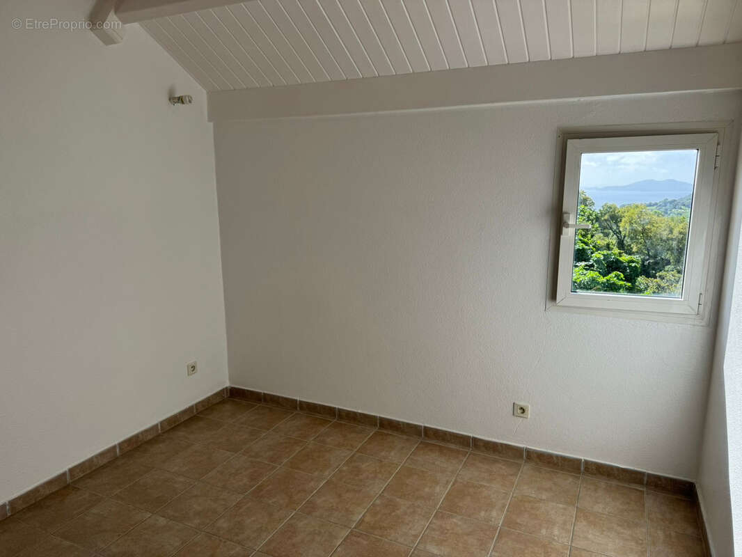 Appartement à GOURBEYRE