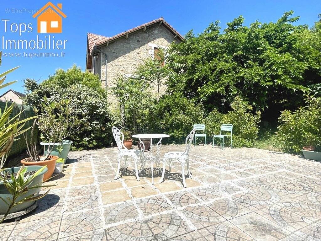 Maison à VILLEFRANCHE-DE-ROUERGUE