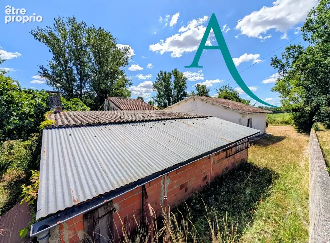 MAISON T4 124 M2 avec T2 , Garage, dépendances,1500m² de terrain. - photo 12