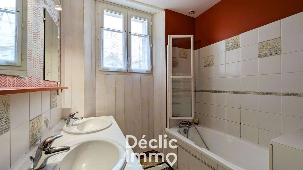 Maison 155m² 6 chambres à Angoulême - photo 10