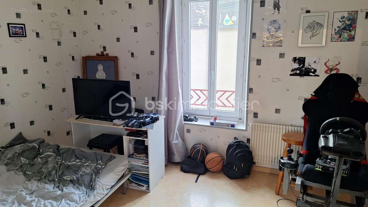 Maison à LA CHAPELLE-SUR-AVEYRON