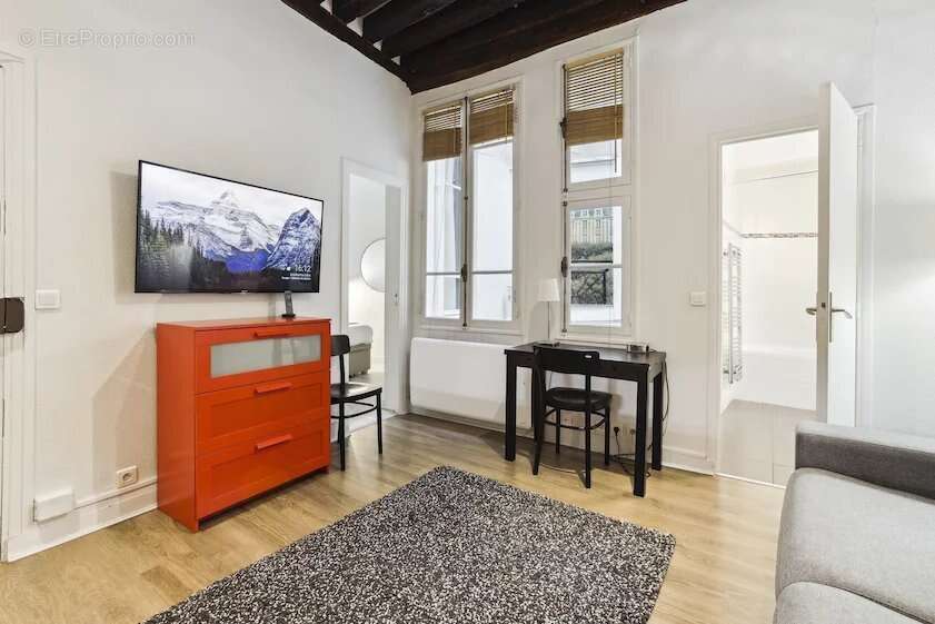 Exclusivite- paris ii montorgueil-rue d'argout- 2 pieces 372 000 euros - photo 4