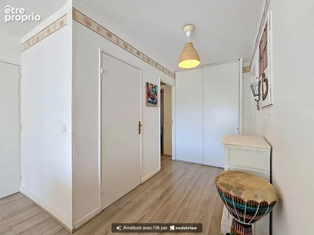 Nice ouest – 4p superbe rez-de-jardin avec terrasse, jardin privatif, piscine et garage - photo 8