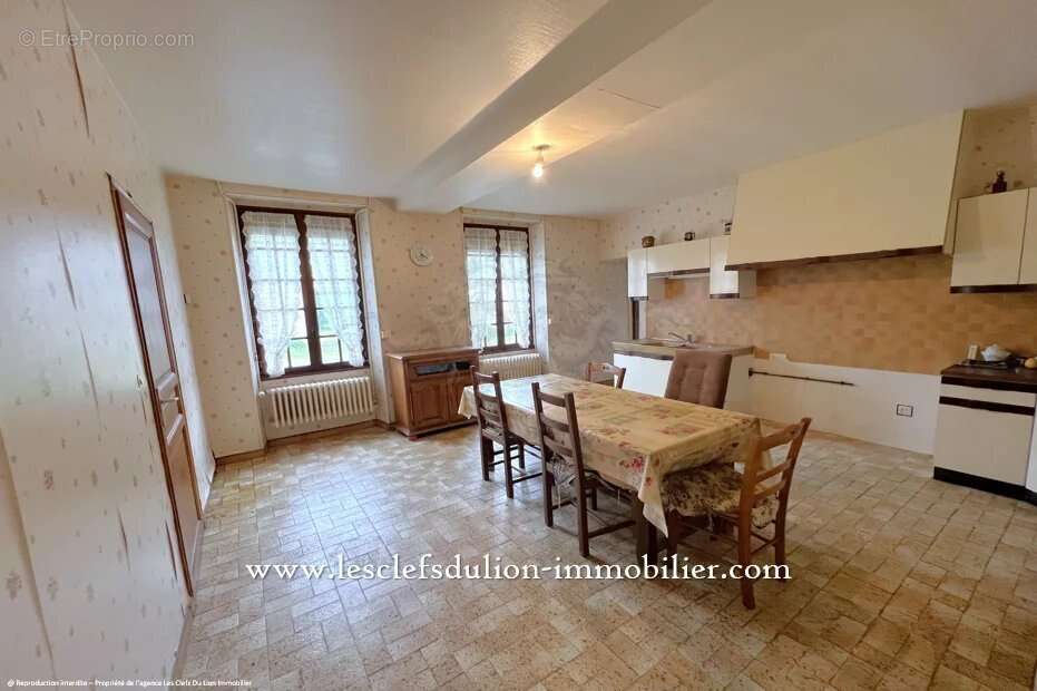 Maison à ECUELLES