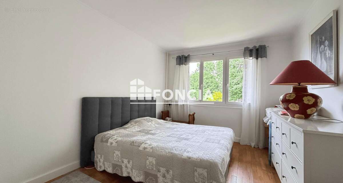Appartement à BOUGIVAL