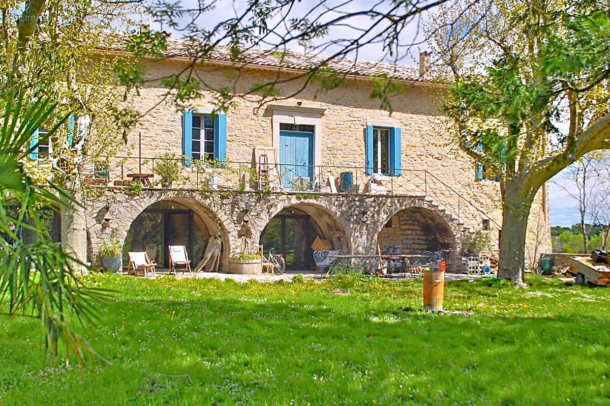 Maison à POMPIGNAN