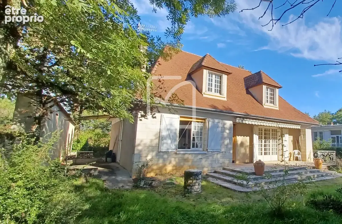 Gramat : maison contemporaine a vendre a deux pas des commerces, dans un quartier rresidentiel sur 1261 m2 de - photo 4