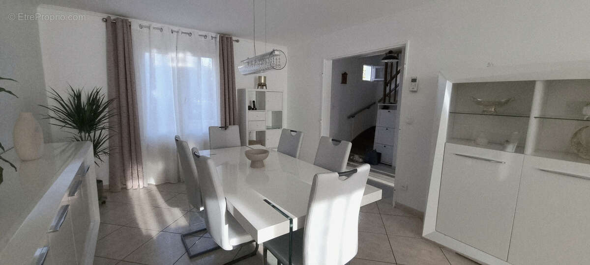 Maison à TREMBLAY-EN-FRANCE