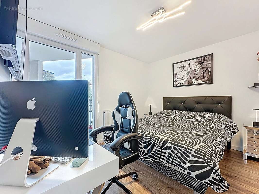 Appartement à VENCE