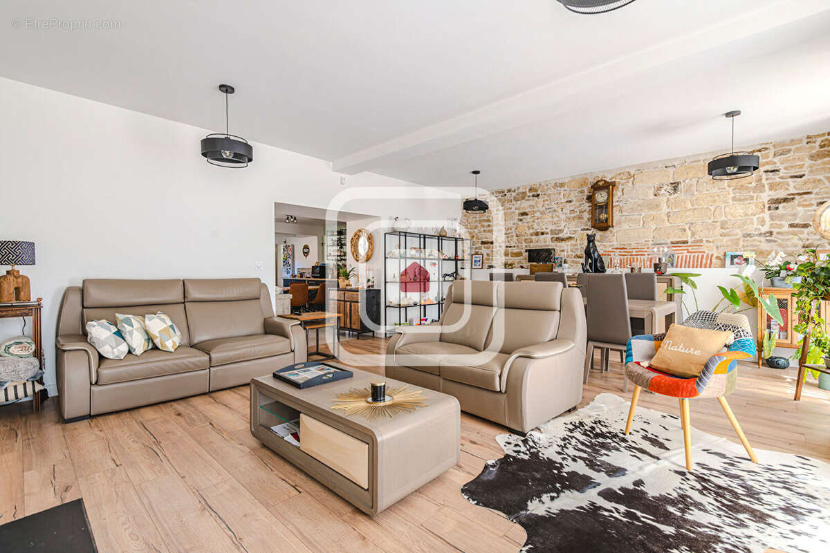 Exclusivite maison bourgeoise de caractere centre hermonville avec dependances et chartil - photo 5