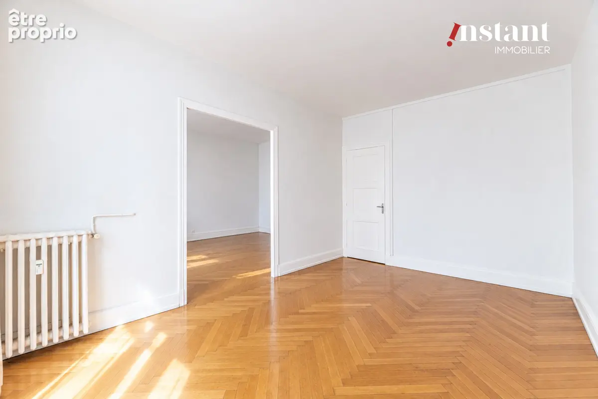 Lyon 7 - Jean Macé  T3 avec fort potentiel - 54 m² - photo 7