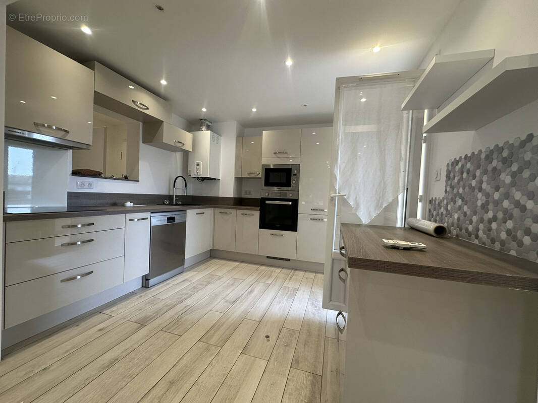 Appartement à FREJUS