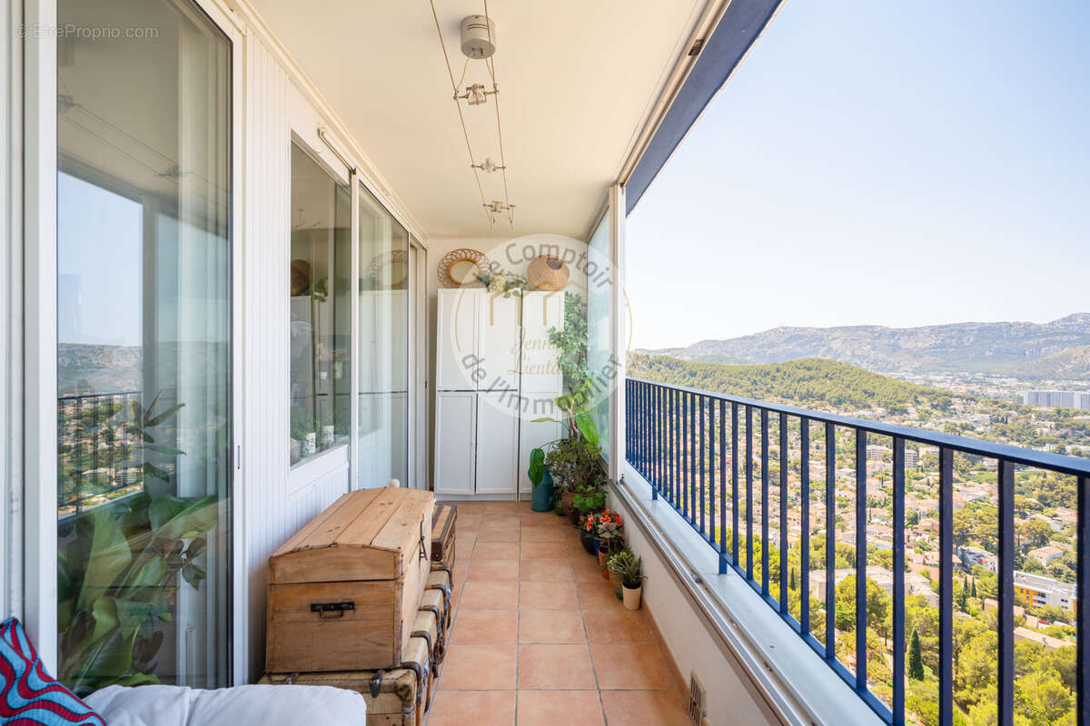 Appartement à MARSEILLE-9E