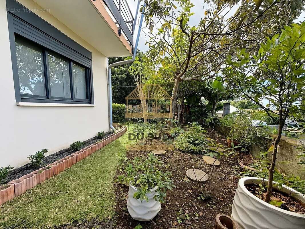 À vendre - villa de type t3 de 102,68m² environ -saint-joseph- 329 000€ - photo 9
