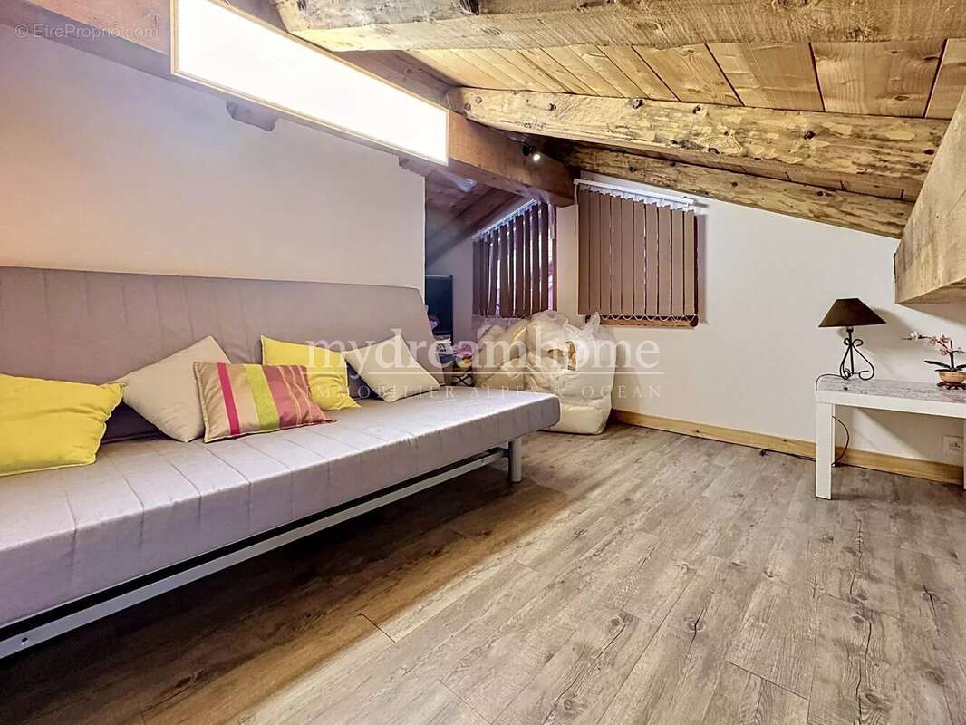 Chalet confortable de 340m², centre de Flumet (73590) - photo 15