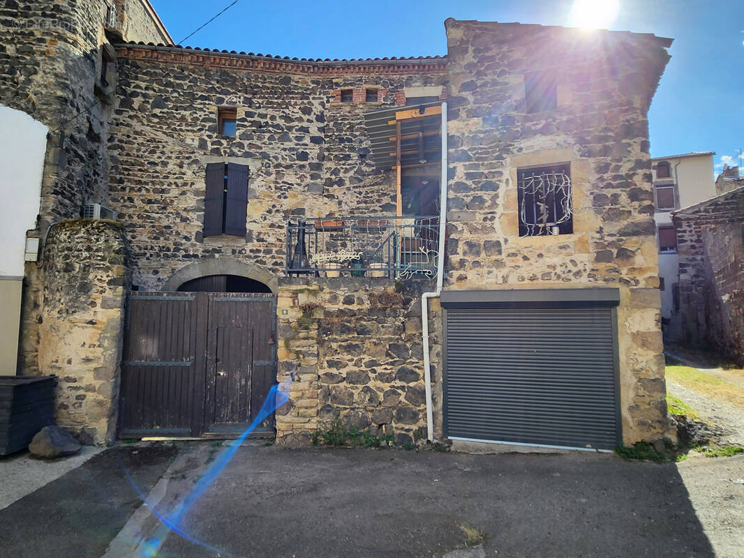 Maison à NESCHERS