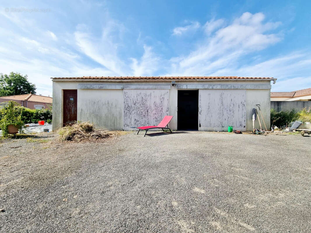 Maison à SAINT-LUMINE-DE-COUTAIS