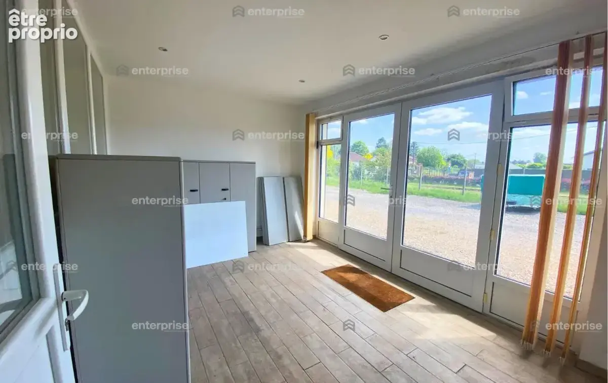 Local commercial - photo 3