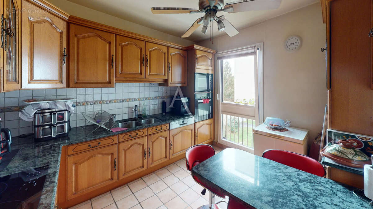 Appartement à L'HAY-LES-ROSES