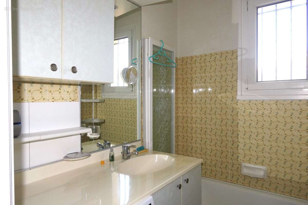 Appartement à HYERES