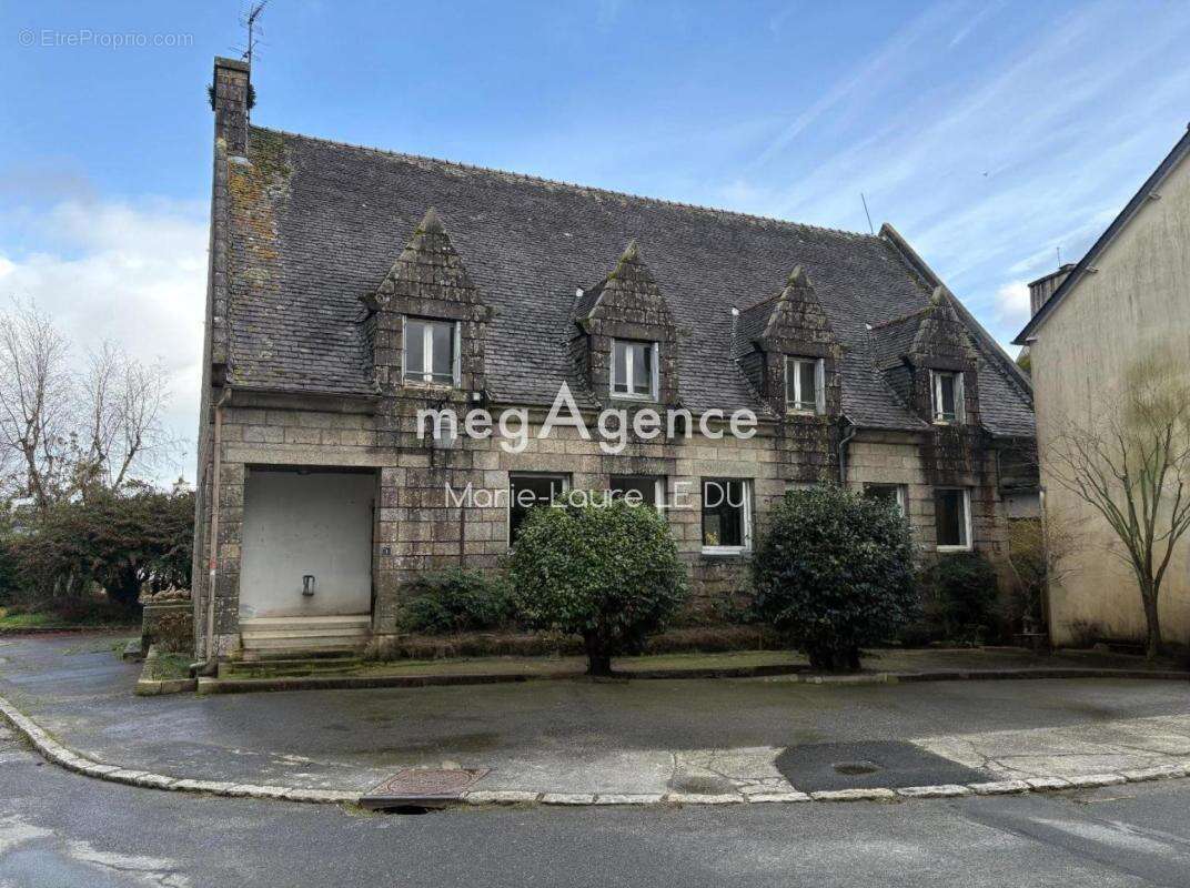 Maison à GUERLESQUIN